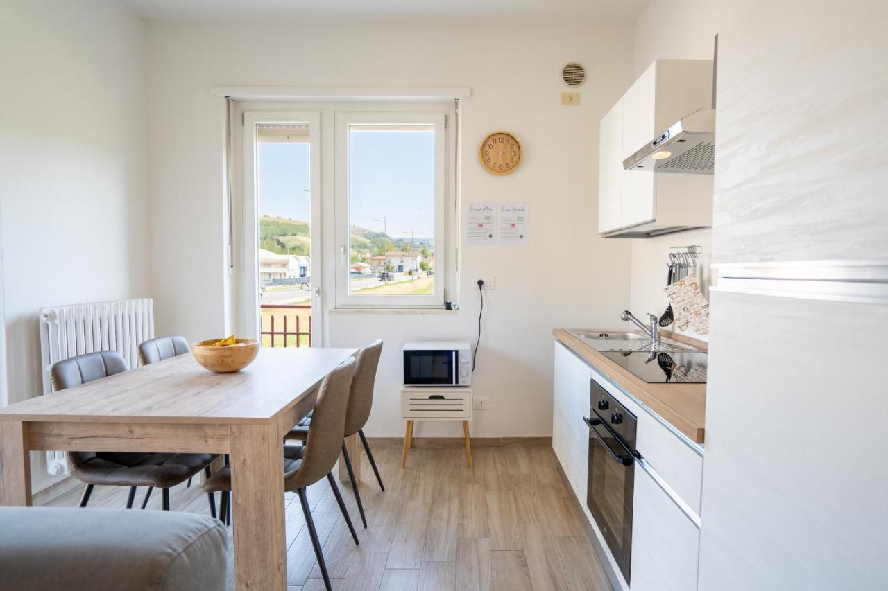Private Parking, With Hill View Apartment Alba  Exterior photo