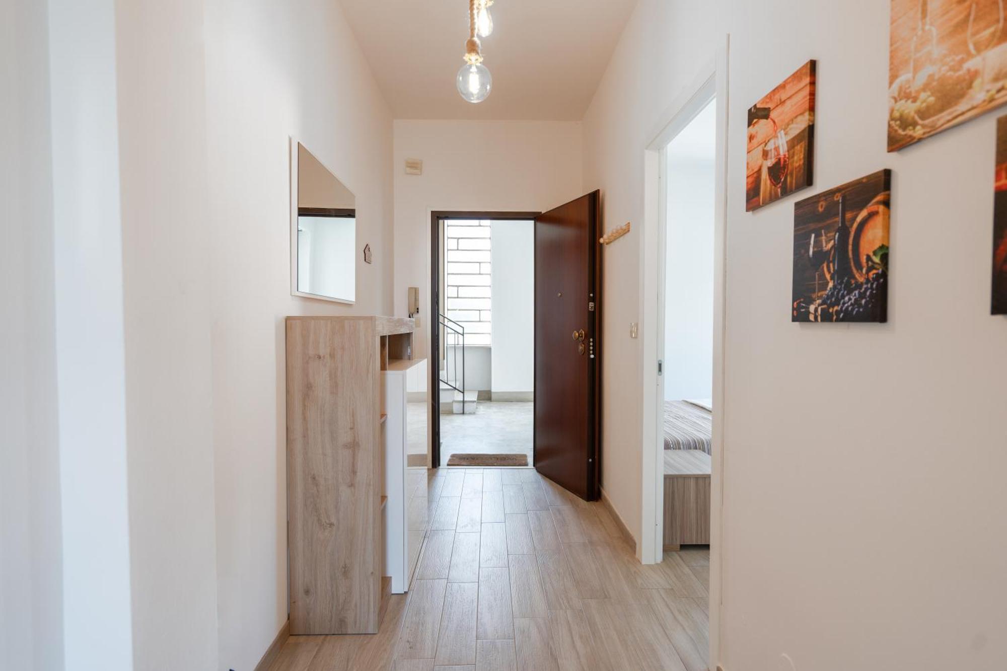 Private Parking, With Hill View Apartment Alba  Exterior photo